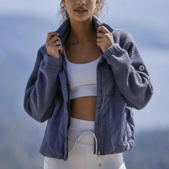 Vuori Jackets & Blazers - Vuori Highlands Sherpa excellent condition!  XS Azure Blue